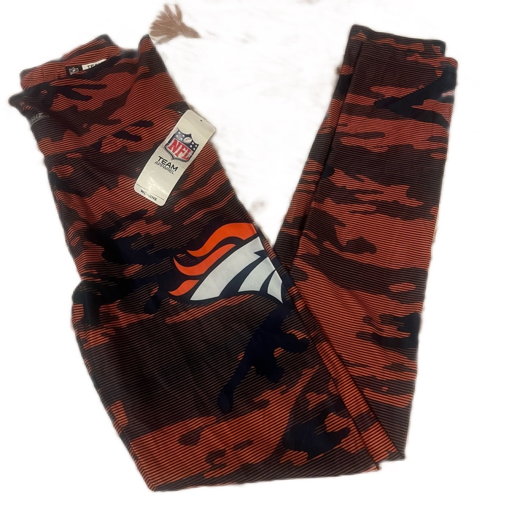 NFL Team Apparel women’s leggings Size M